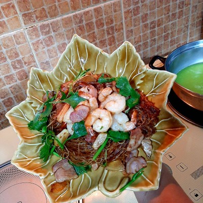 กุ้งอบวุ้นเส้น