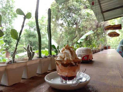 อาหาร หรือ เครื่องดื่ม