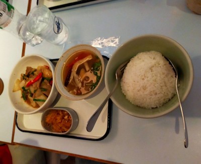 ข้าว+ไก่ผัดเม็ดมะม่วงหิมพานต์+ต้มยำเห็ดน้ำใส