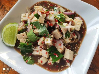 ยำหมูยอ