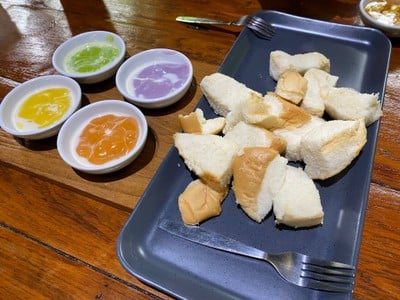 ขนมปังสังขยา 4 รส