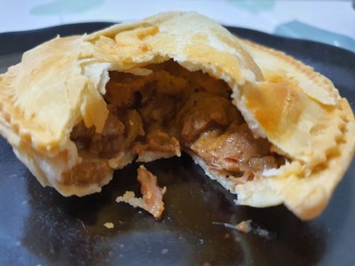 Steak & Onion Pie