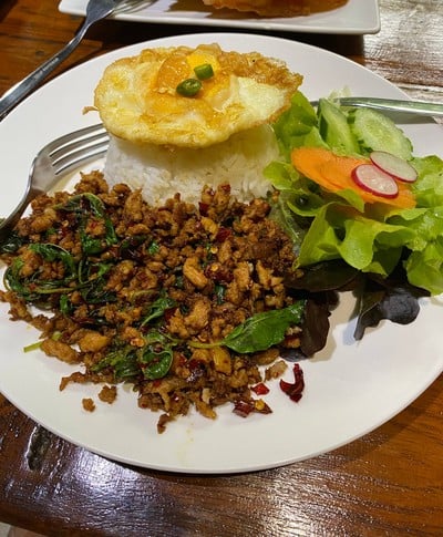 ข้าวกระเพราโบราณ