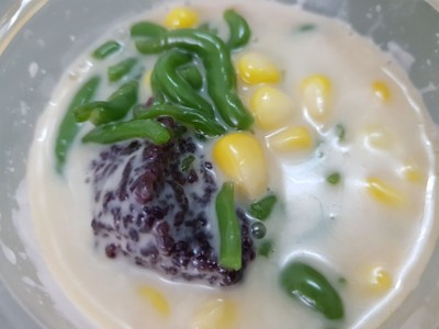 ชุดลอดช่องไทย (แนะนำทานคู่กับกะทิเคี่ยว)