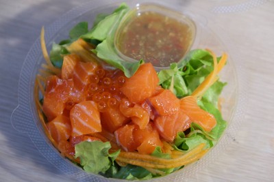 ยำแชลมอล ซีฟู้ด