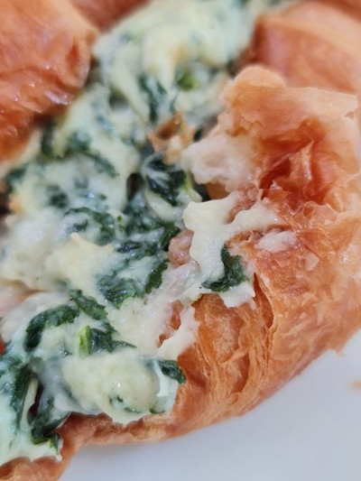 Paris Kale Cheese Croissant