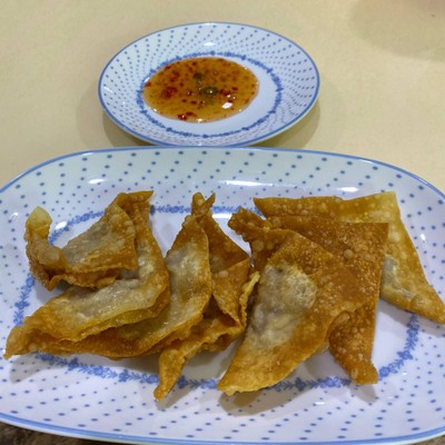 เกี๊ยวหมูทอด