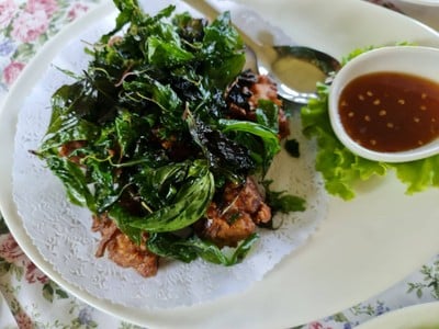 ไก่ทอดสมุนไพร