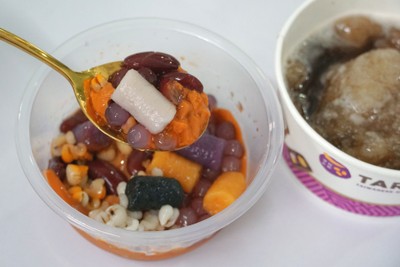 C-DIY พุดดิ้งชาไทย + น้ำแข็งบิงซูเฉาก๊วยเกล็ดหิมะ (เสิร์ฟพร้อมนมสดทาโรโตะ)