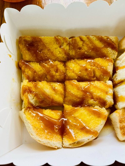 ขนมปังปิ้งเนยคาราเมล