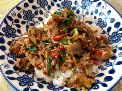 ข้าวกระเพราเนื้อ