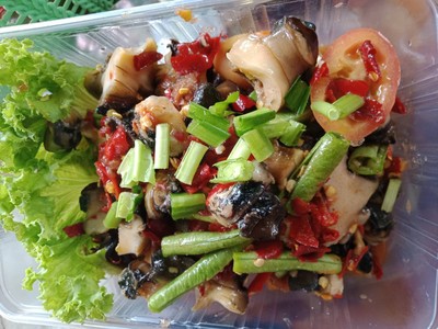 ตำเหลาหอยเชอรี่