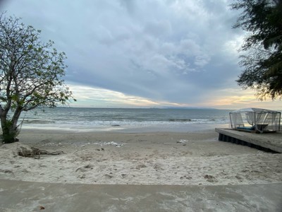 สระว่ายน้ำ/ชายหาด