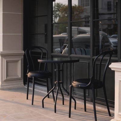 DUDE CAFE & BISTRO