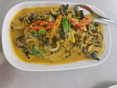 หอยเจดีย์ผัดเผ็ด