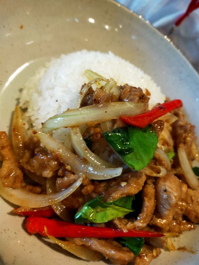 ข้าวคั่วกะปิหมูชิ้น