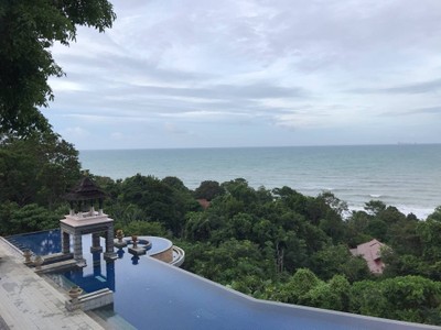 สระว่ายน้ำ/ชายหาด