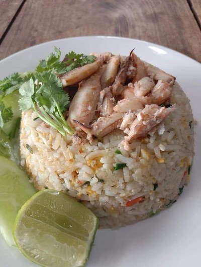 ข้าวผัดปู