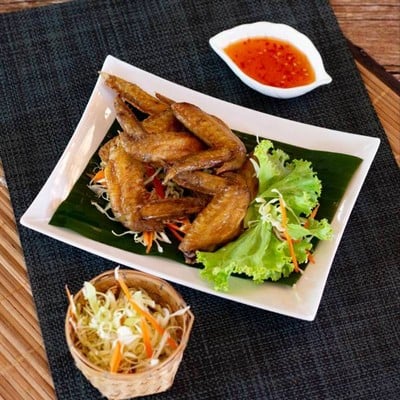 อาหาร หรือ เครื่องดื่ม