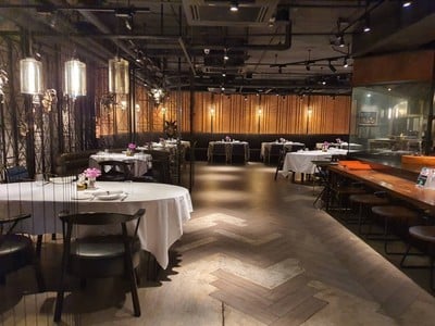 บรรยากาศ SEXY กะเพรา เชฟร้านสเต๊กแอบขายกะเพรา