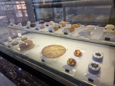 อาหาร หรือ เครื่องดื่ม