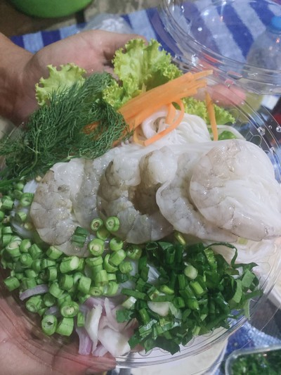 ใช้กุ้งสดตัวใหญ่