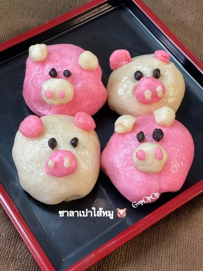 ซาลาเปาไส้หมู 🐷