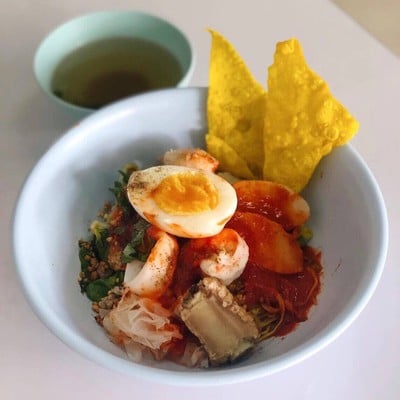 ก๋วยเตี๋ยวแห้งเย็นตาโฟรวมมิตร / ต้มยำเย็นตาโฟ