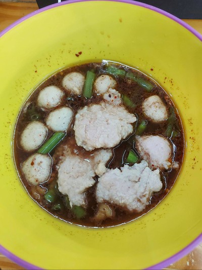 อาหาร หรือ เครื่องดื่ม