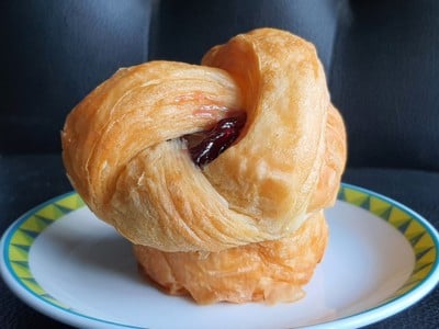 Raspberry Knot เดนิชราสเบอร์รี่