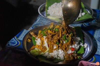 เมนูของร้าน โคตรกระเพราถาด by Chef Ton