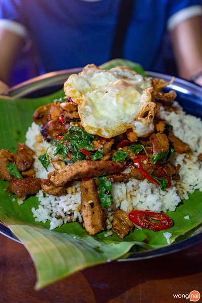 เมนูของร้าน โคตรกระเพราถาด by Chef Ton