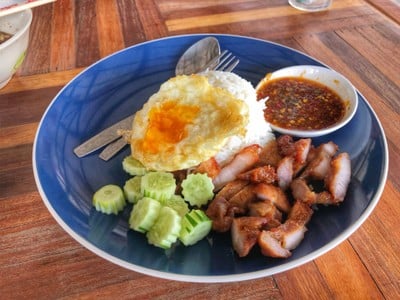 ข้าวหมูทอด