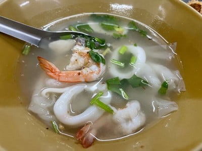 เจ๊แต๋ว ข้าวแห้ง-ข้าวต้มปลา @บ้านบึง สาขา1