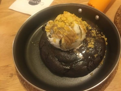 อาหาร หรือ เครื่องดื่ม