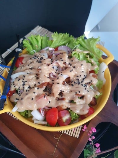 สลัดทงคัตสึ