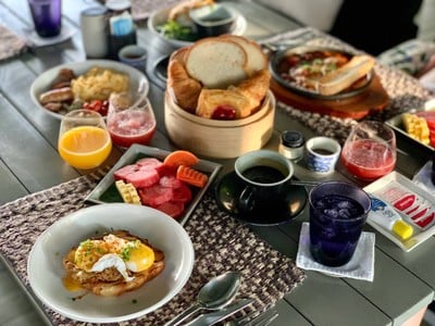 Pulled Pork Eggs Benedict