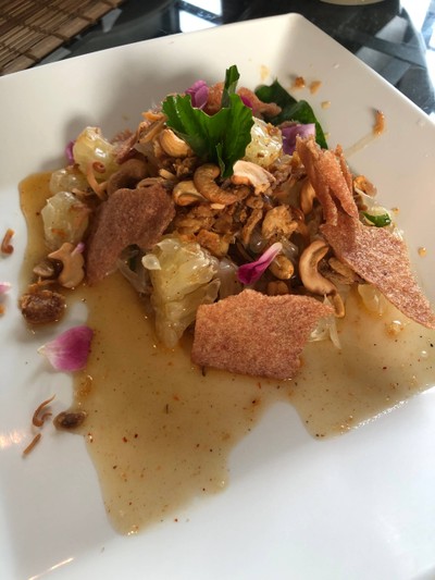 ยำส้มโอนครชัยศรี