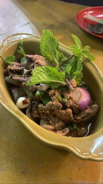 น้ำตกเนื้อ