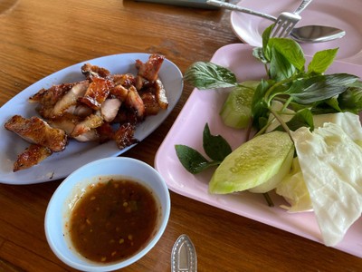 คอหมูย่าง