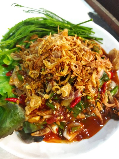 ยำหอยนางรม