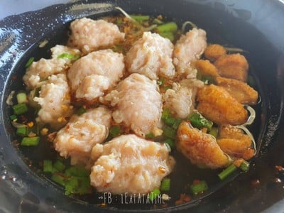 เกาเหลาหมูเด้งต้มยำ