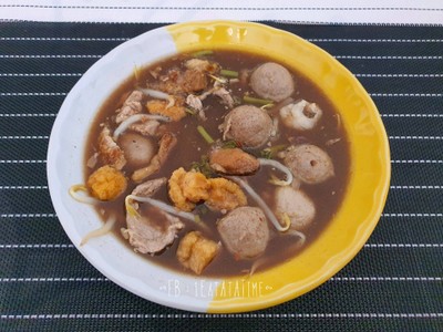 เกาเหลาเนื้อหม้อไฟ