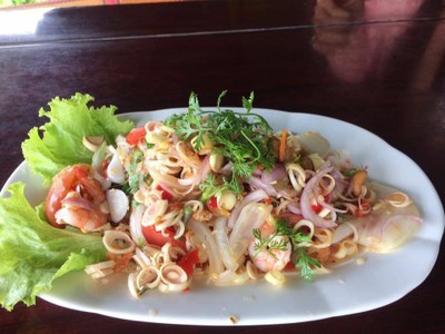 ยำตะไคร้กุ้งสด