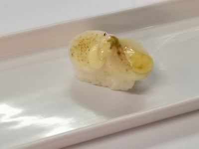ซูชิหอยเชลล์สลัดครีมซอสซี่ฟู้ด