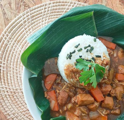 ข้าวหน้าแกงกะหรี่ญี่ปุ่นหมูตุ๋น