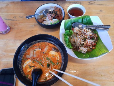 อาหาร หรือ เครื่องดื่ม