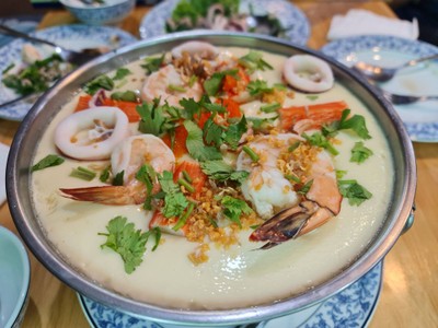 ไข่ตุ๋นหม้อไฟ