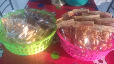 อาหาร หรือ เครื่องดื่ม