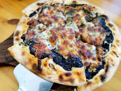 เห็ดแบล็คทรัฟเฟิล  (ถาดกลาง)